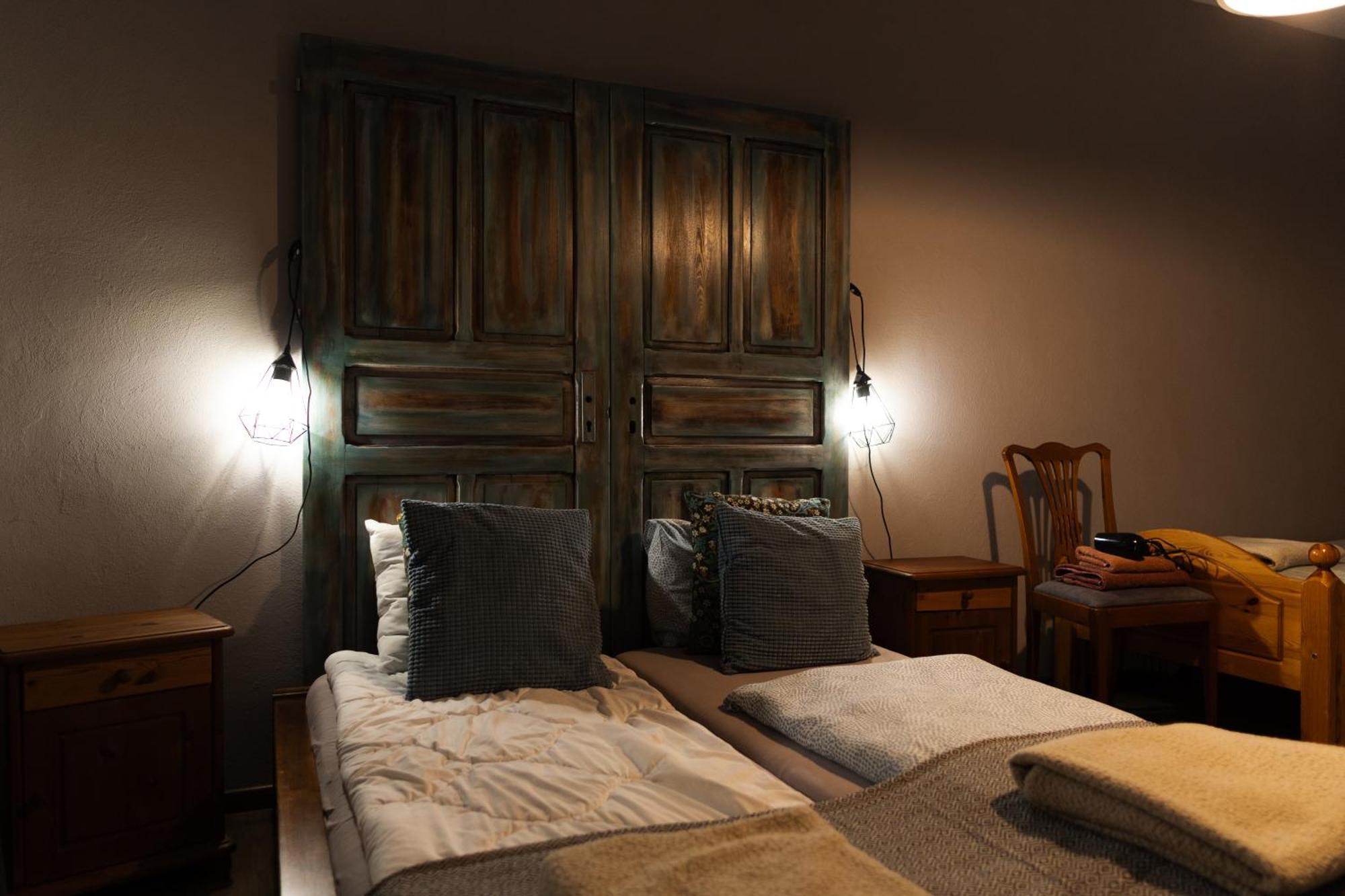 Uroczysko Olesnica Bed and Breakfast Chodzież Exteriör bild
