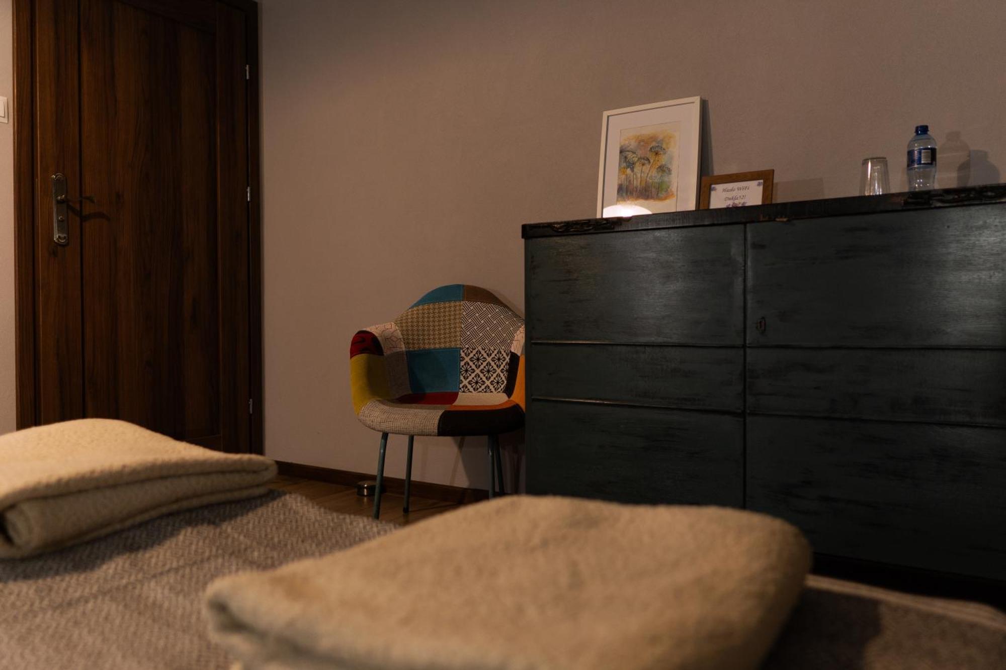 Uroczysko Olesnica Bed and Breakfast Chodzież Exteriör bild