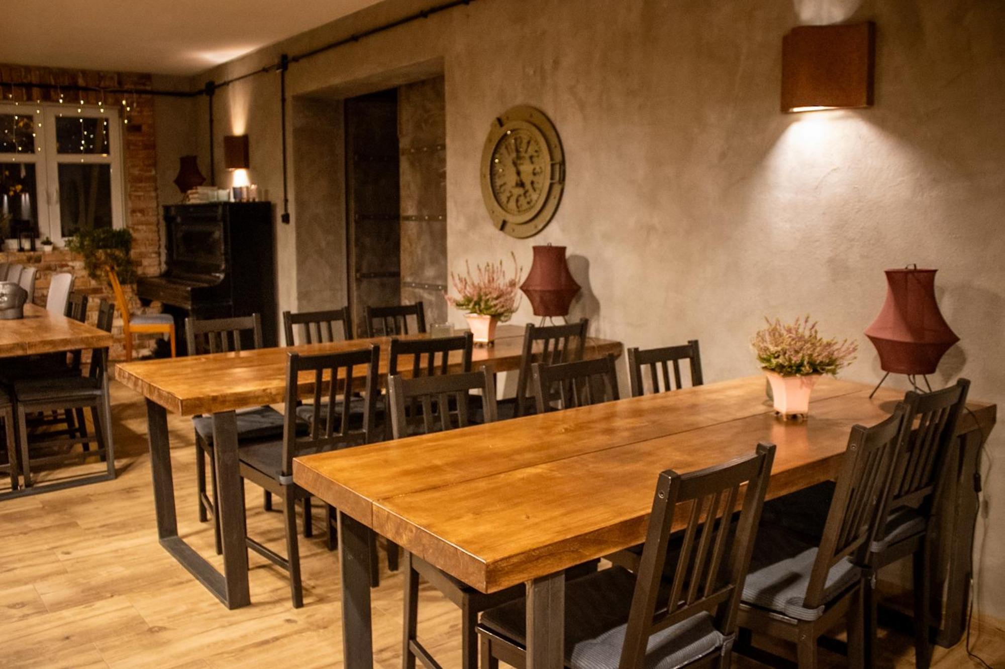 Uroczysko Olesnica Bed and Breakfast Chodzież Exteriör bild