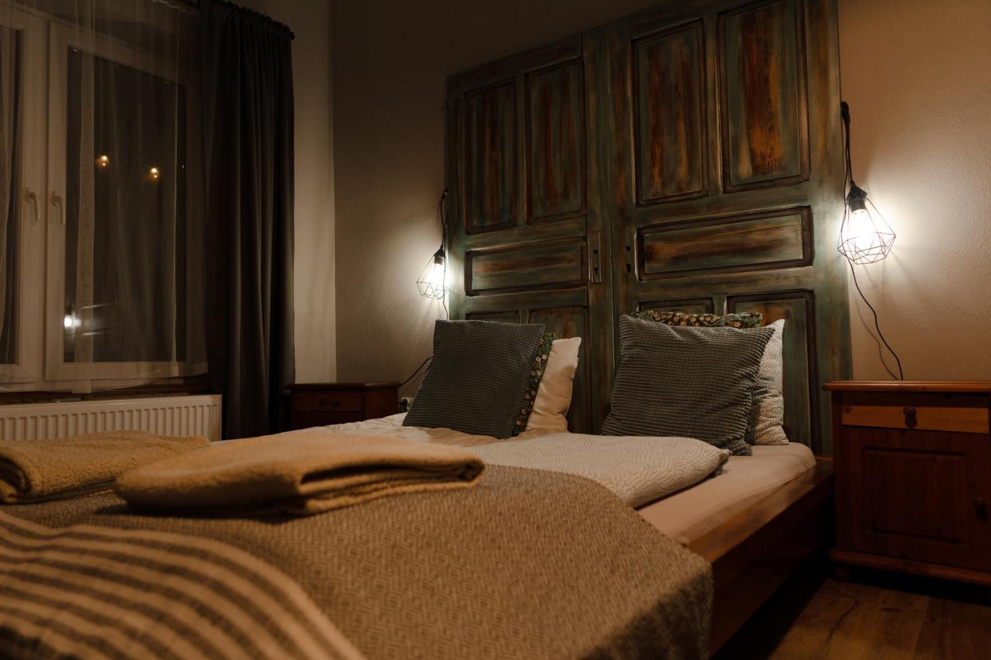 Uroczysko Olesnica Bed and Breakfast Chodzież Rum bild